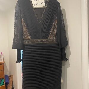 Tadashi Shoji Black Lace Long Sleeve Dress